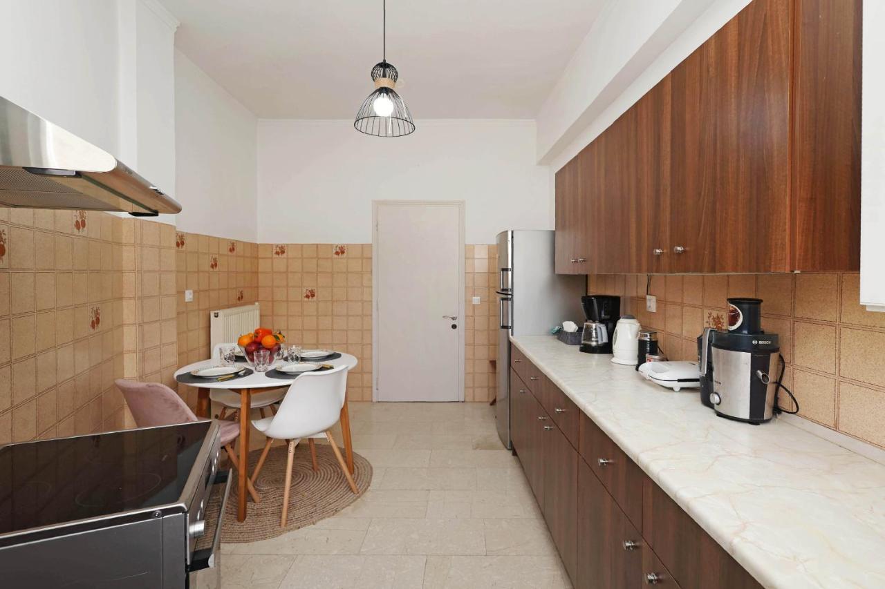 Suburban Casa Apartment Alepou Екстериор снимка