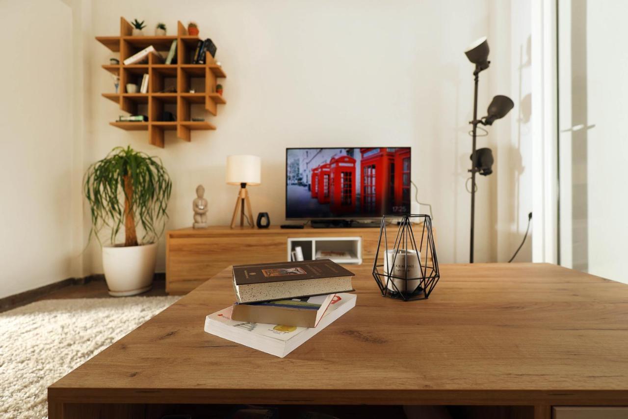 Suburban Casa Apartment Alepou Екстериор снимка